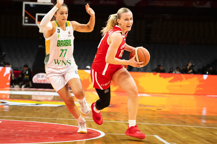 中国女篮对阵捷克女篮 赢球即锁定世界杯入场券