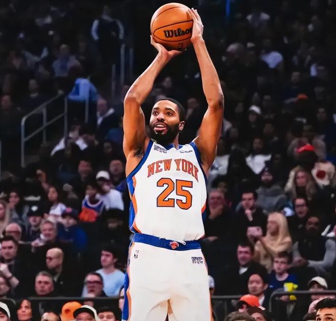 残阵勇士惨遭尼克斯21分大逆转 四连败冲击西部