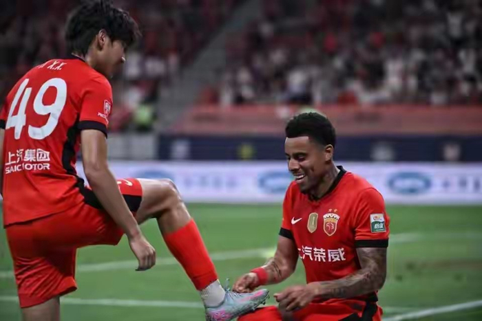 李新翔替补建功世界波逆转泰国U23国足