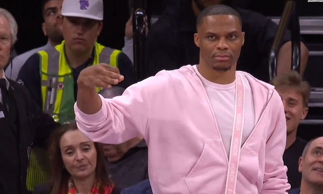 蒙克狂砍30分献7记三分 威少场边激情庆祝