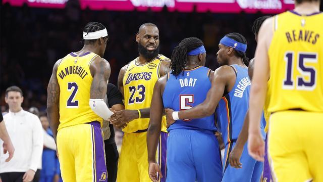 亚历山大中投技术获詹皇杜兰特盛赞，稳定性媲