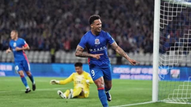 申花3-1力克辽宁铁人 拉唐双响领跑射手榜 铁人锋